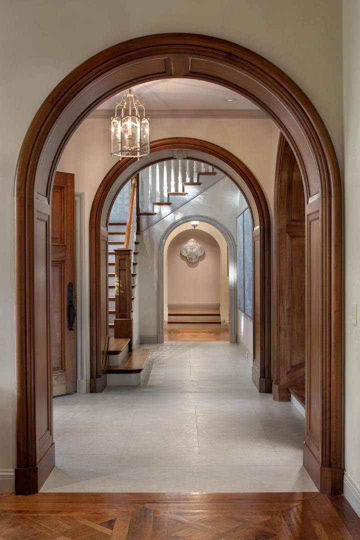 Palo Alto, CA 94301,444 Tennyson AVE