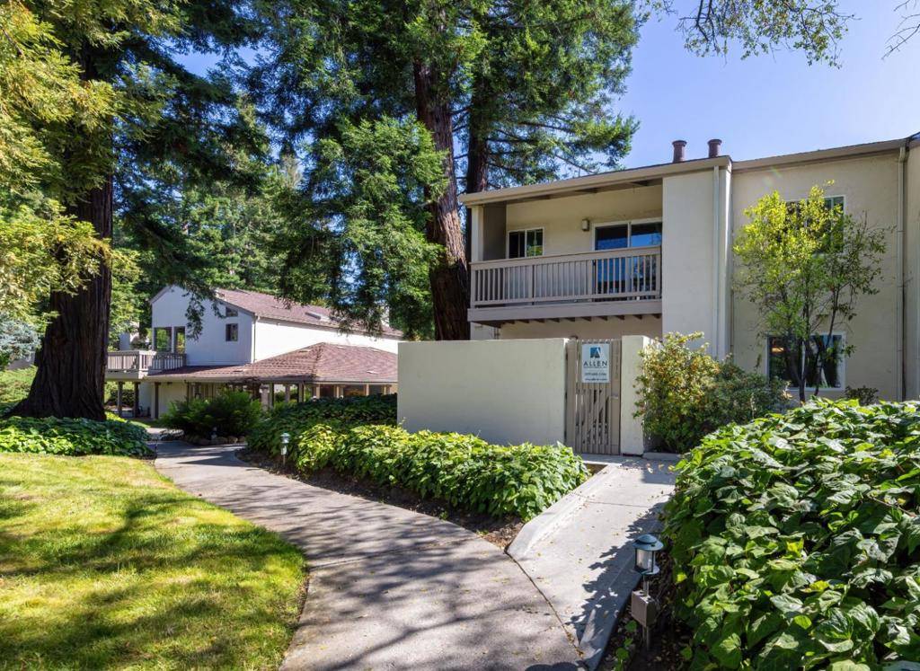 Saratoga, CA 95070,19113 Vineyard LN