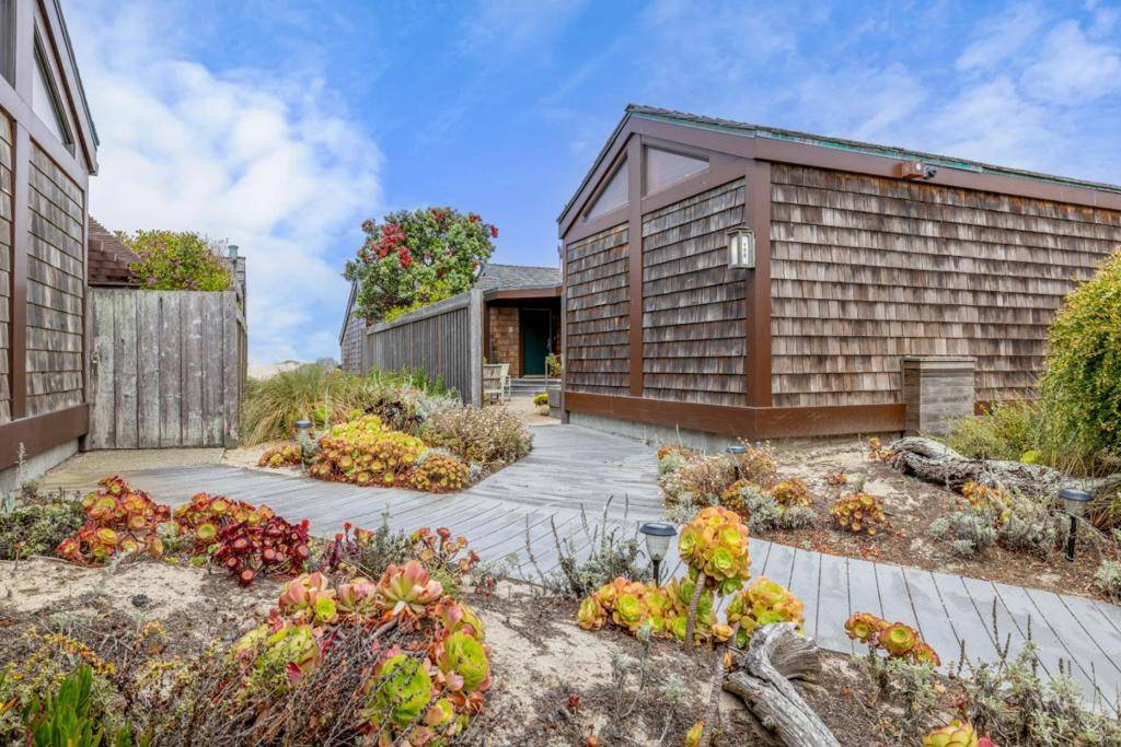 Moss Landing, CA 95039,188 Monterey Dunes WAY