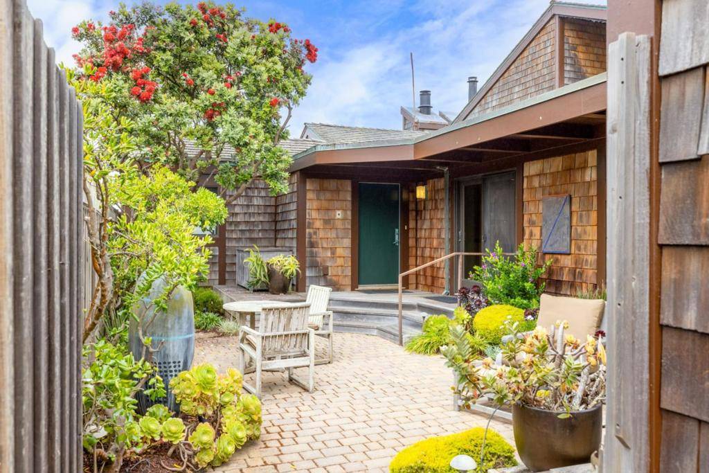 Moss Landing, CA 95039,188 Monterey Dunes WAY