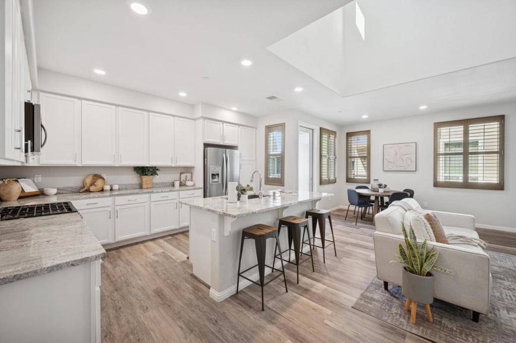 Milpitas, CA 95035,1452 Nightshade RD #40