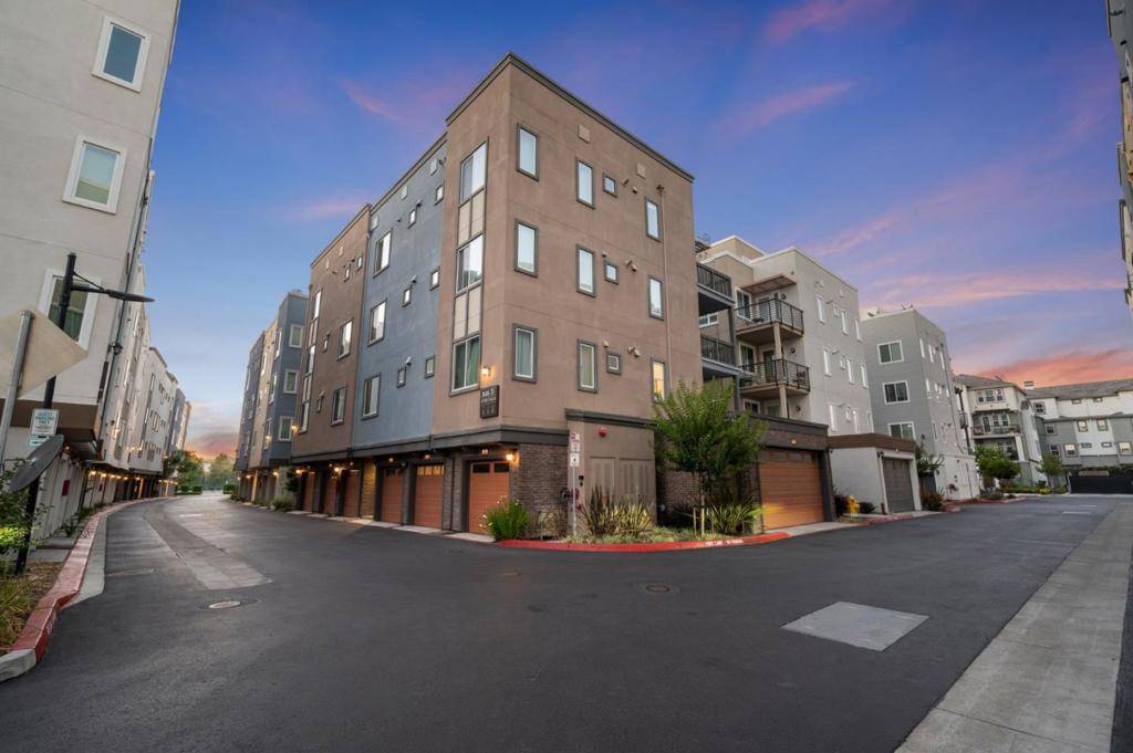 Milpitas, CA 95035,1452 Nightshade RD #40
