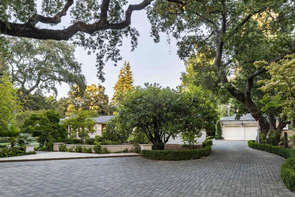 Atherton, CA 94027,188 Fair Oaks LN