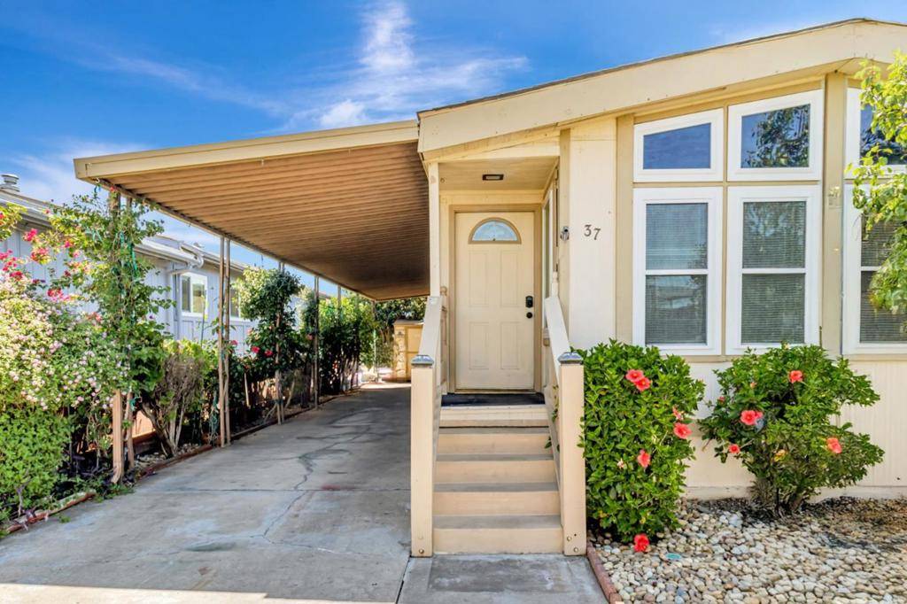 Tracy, CA 95376,812 W Clover RD