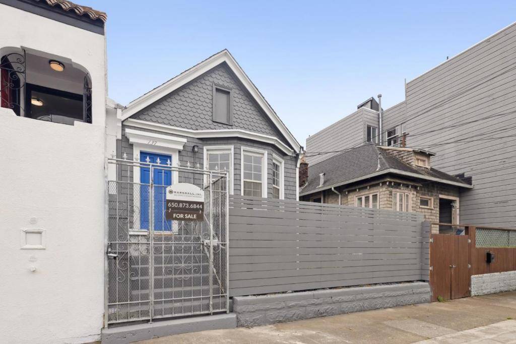San Francisco, CA 94112,137 Holloway AVE