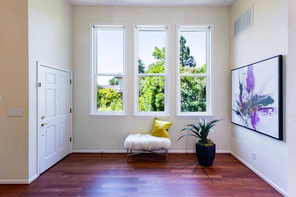 Palo Alto, CA 94301,548 Everett AVE