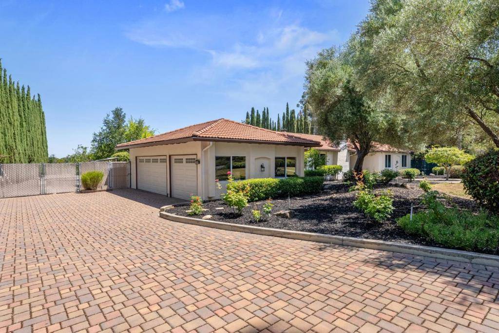 Saratoga, CA 95070,19675 Montauk DR