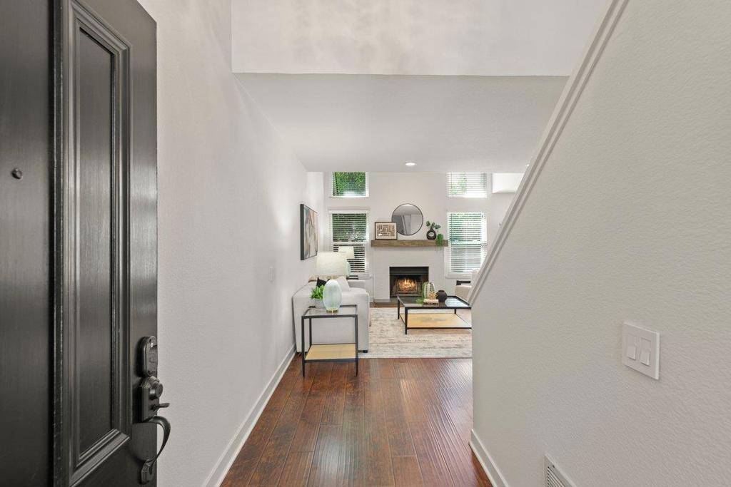 Morgan Hill, CA 95037,17380 Carriage Lamp WAY