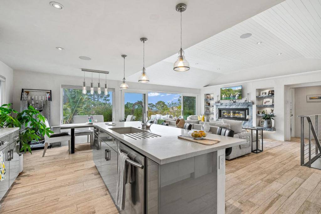 Carmel, CA 93921,2SW Forest AVE