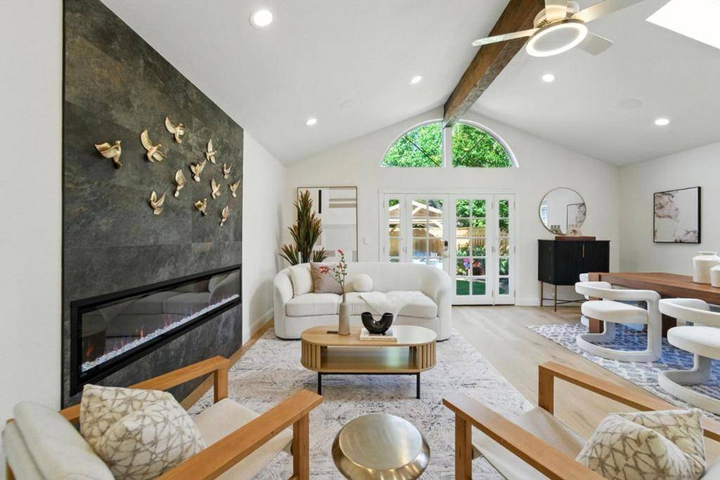 Santa Clara, CA 95050,689 Robin DR