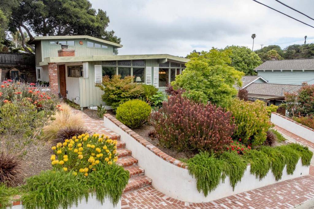 Del Rey Oaks, CA 93940,831 Arlington PL