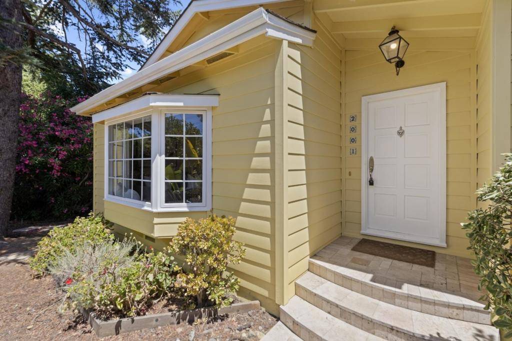 Menlo Park, CA 94025,2001 Valparaiso AVE