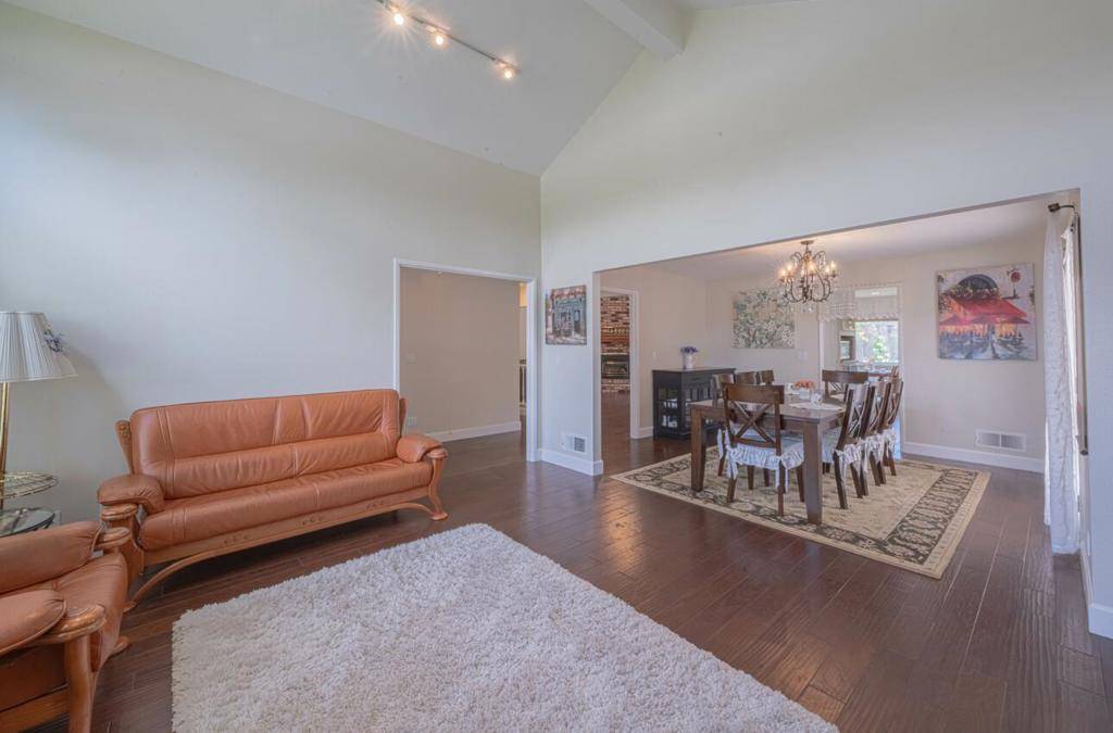 Salinas, CA 93901,1121 Palo Alto WAY