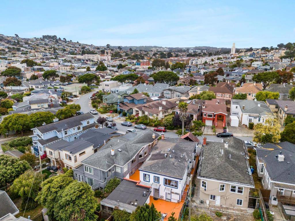 San Francisco, CA 94112,52 Eastwood DR
