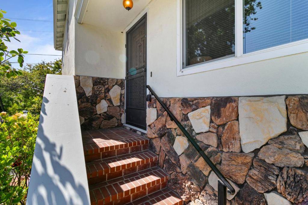 Redwood City, CA 94061,1118 Alameda De Las Pulgas