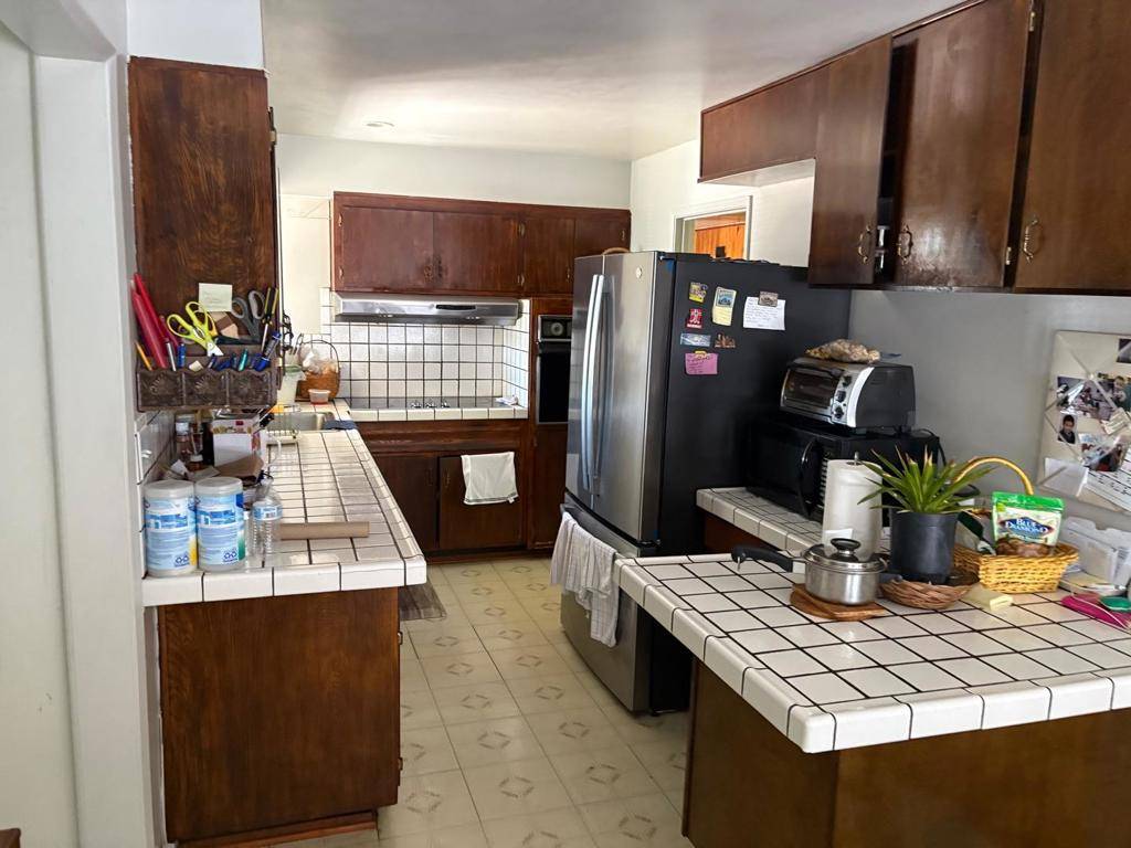 Milpitas, CA 95035,529 Heath ST