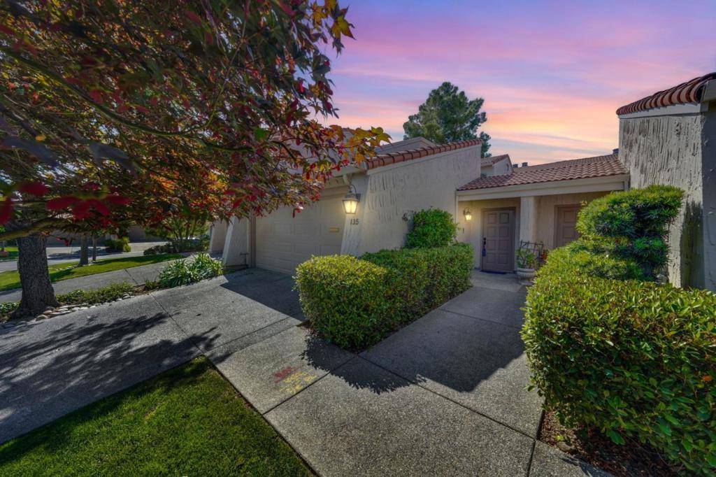 Los Gatos, CA 95032,135 Calle Larga