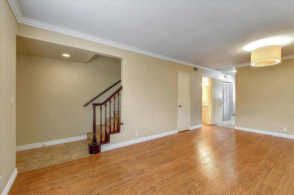 Pasadena, CA 91106,37 Harkness AVE #2