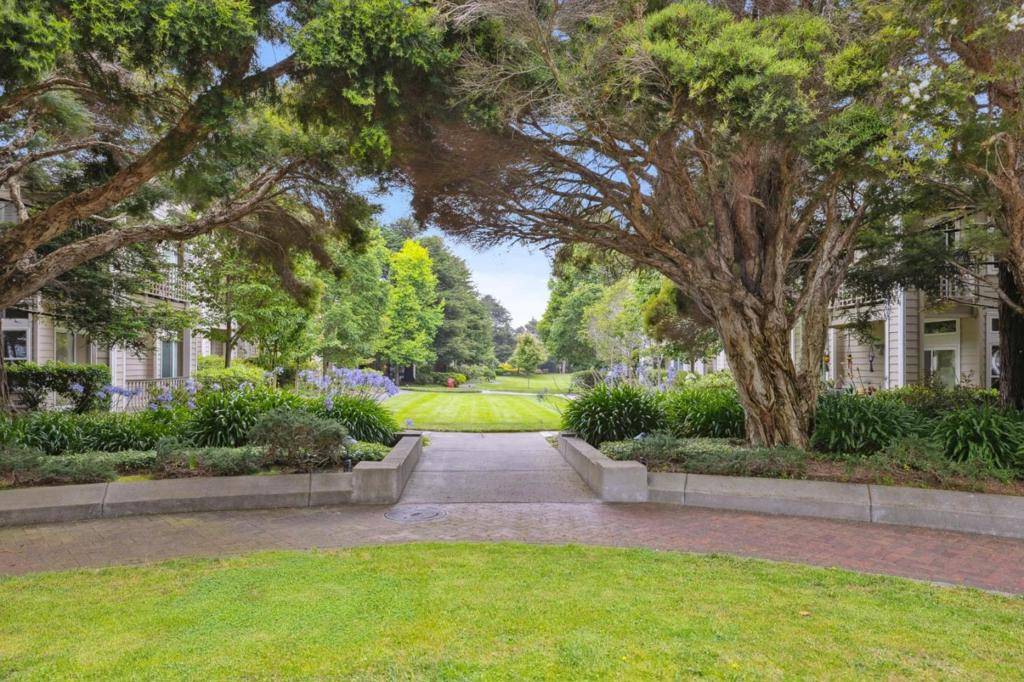 Half Moon Bay, CA 94019,240 Amesport