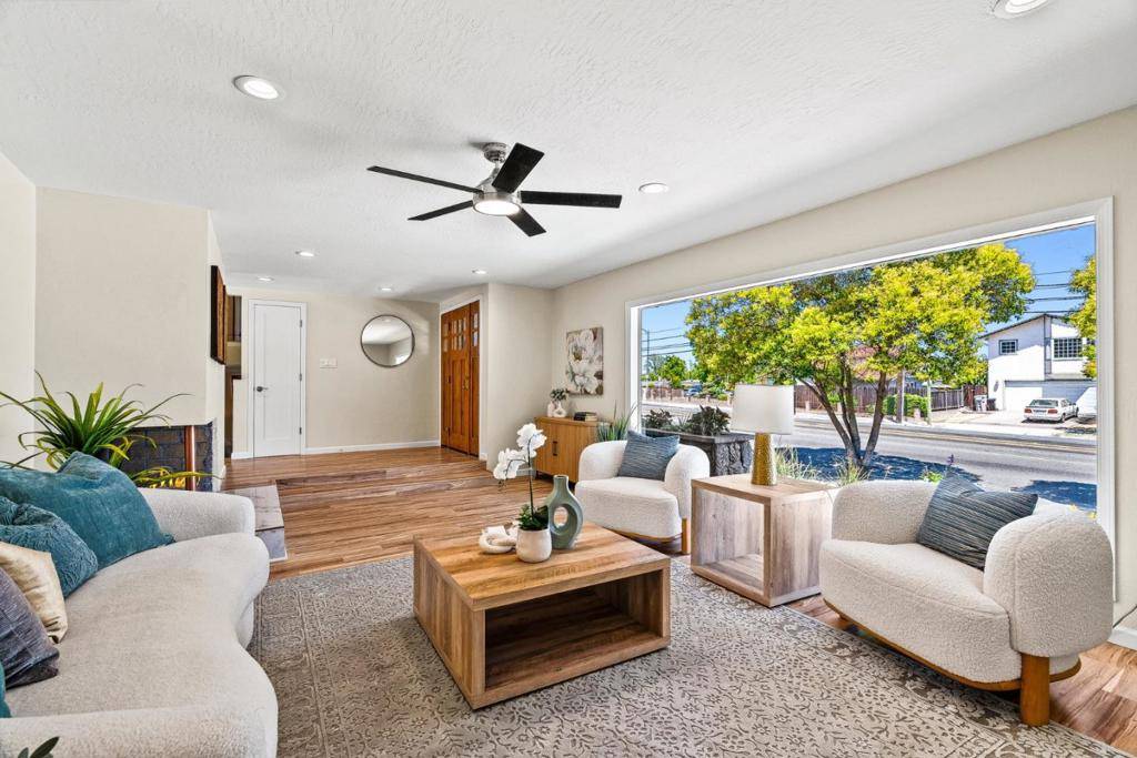 Los Gatos, CA 95032,14510 Blossom Hill RD
