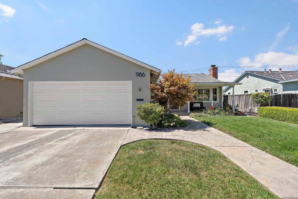 Santa Clara, CA 95050,986 Maryann DR