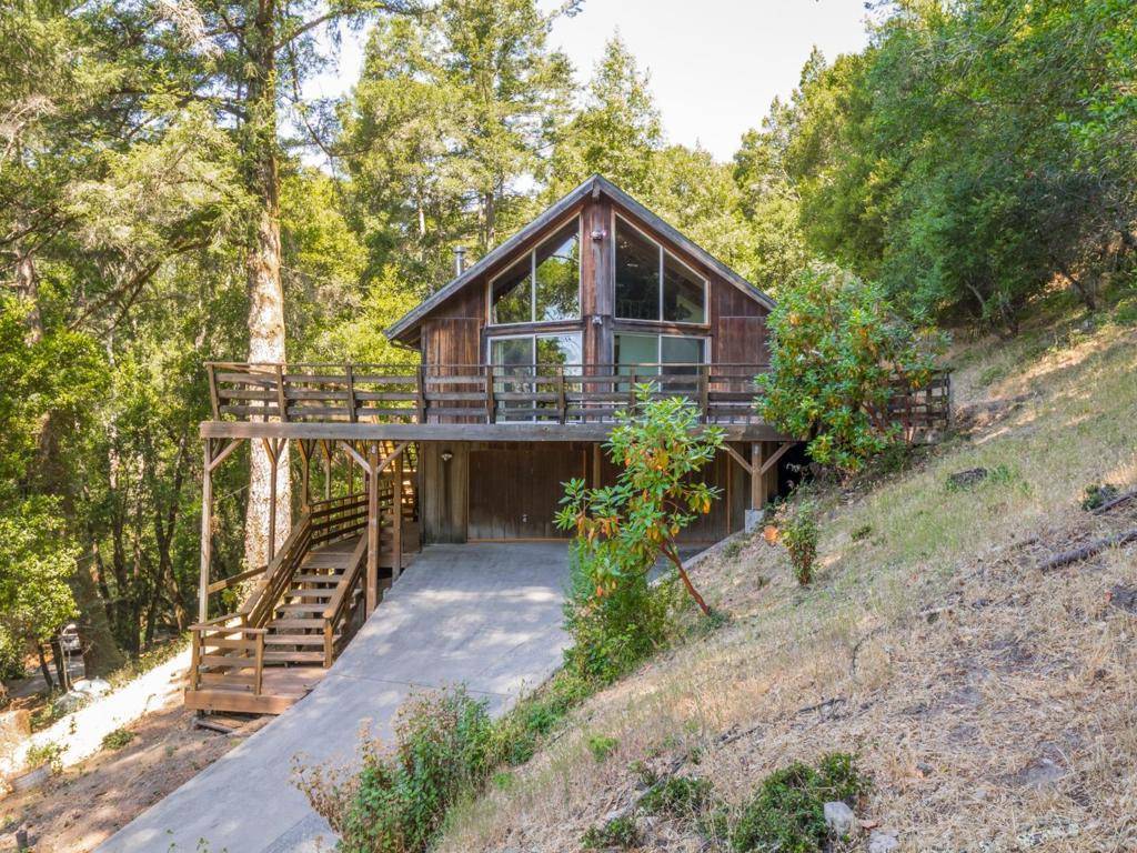 Santa Cruz, CA 95065,298 Vine Hill RD