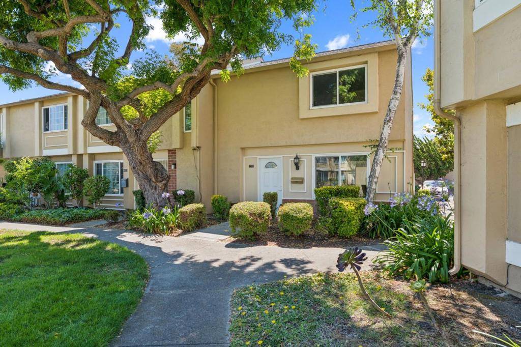Union City, CA 94587,4221 Solar CIR
