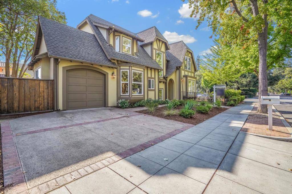 Palo Alto, CA 94301,184 Tennyson AVE