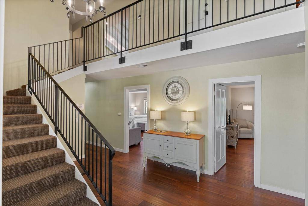 Carmel, CA 93923,26255 Atherton DR