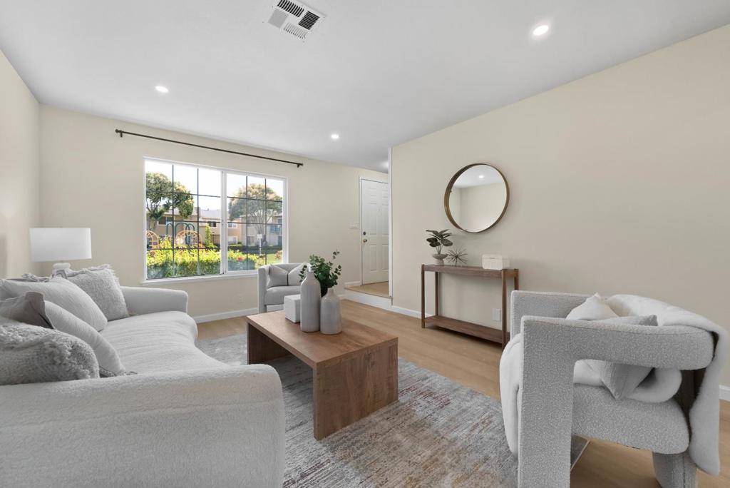 Union City, CA 94587,4243 Comet CIR