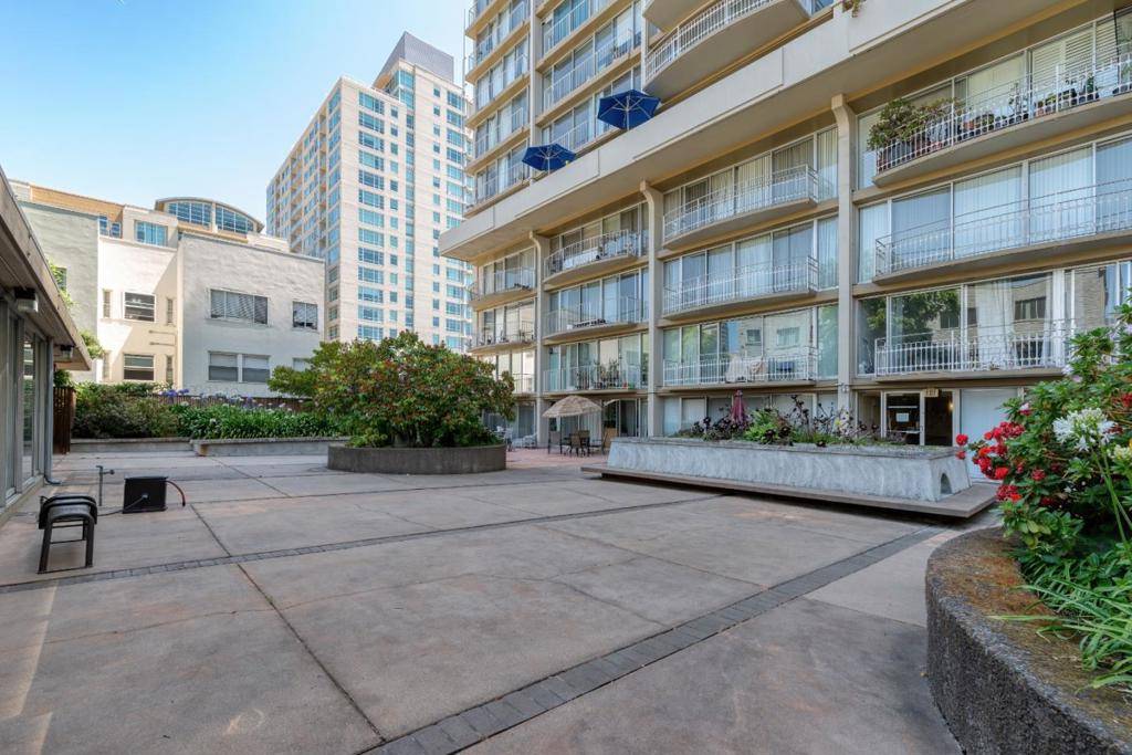 Oakland, CA 94612,1555 Lakeside DR #184