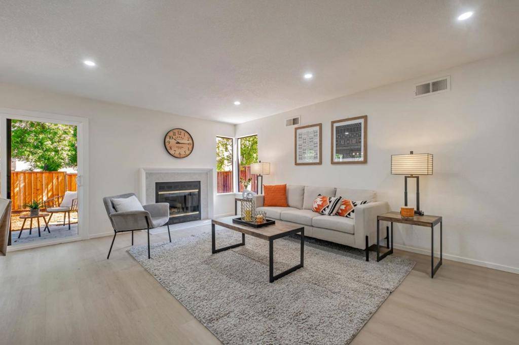 Fremont, CA 94536,941 Huntington
