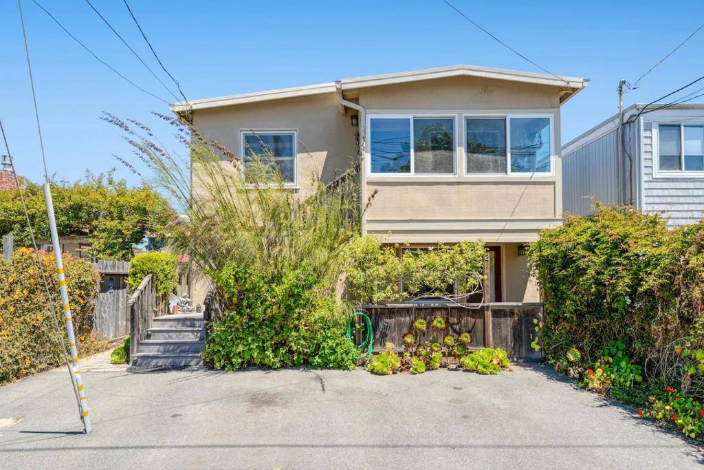 Santa Cruz, CA 95062,390 36th AVE