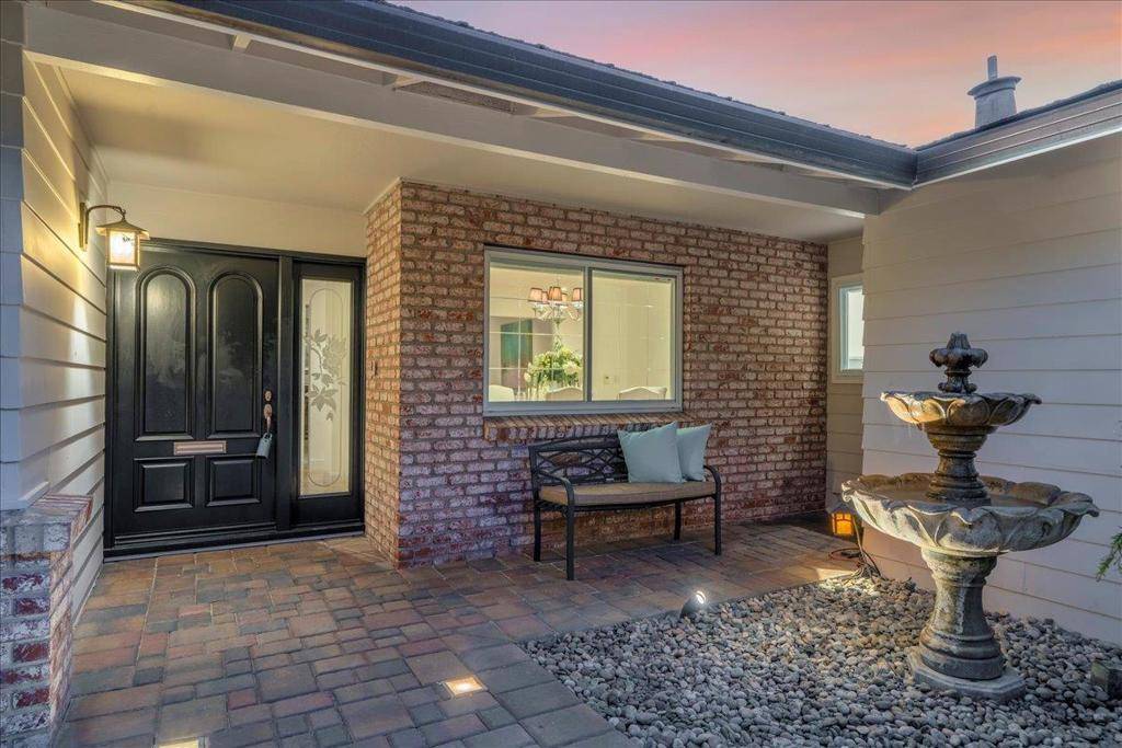 Los Gatos, CA 95032,249 Montclair RD