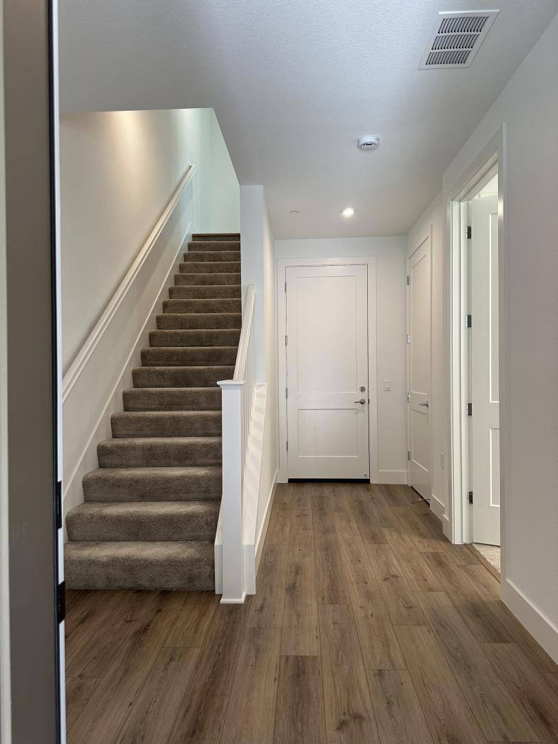 Morgan Hill, CA 95037,923 Layola LN