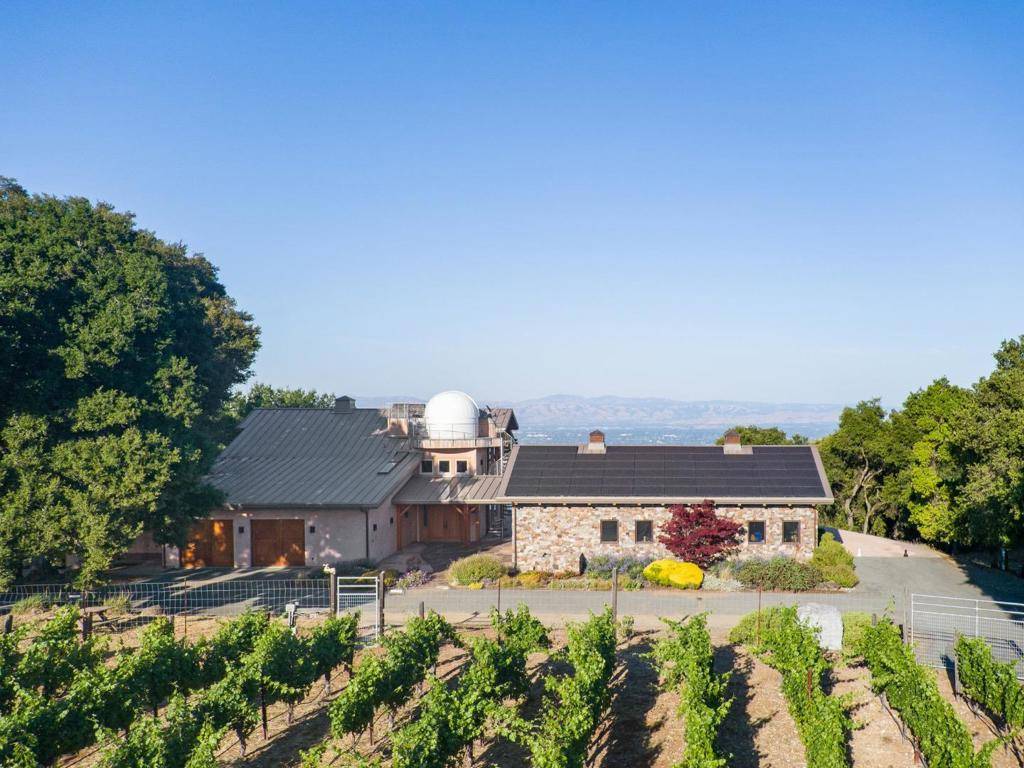 Cupertino, CA 95014,15060 Montebello RD