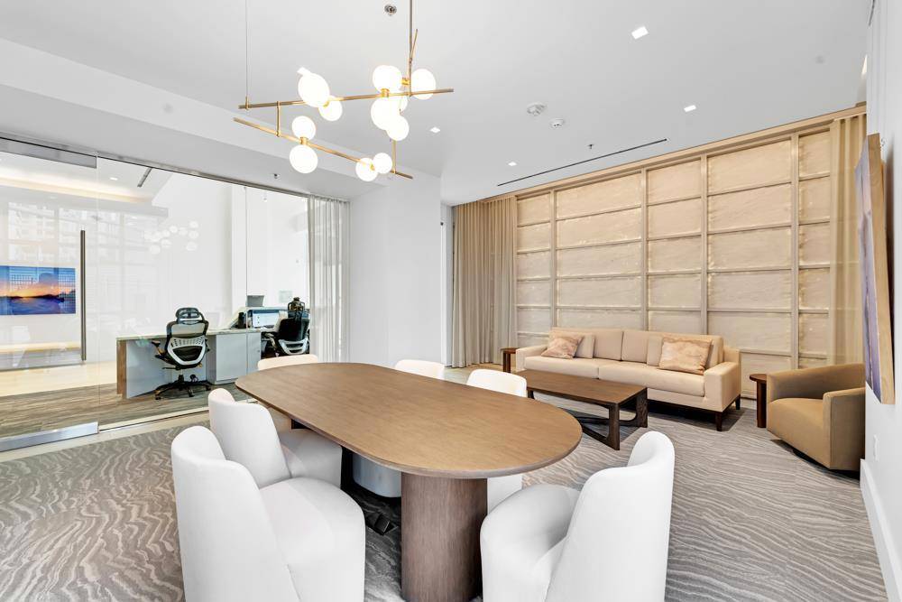 501 Beale ST #10B San Francisco, CA 94105