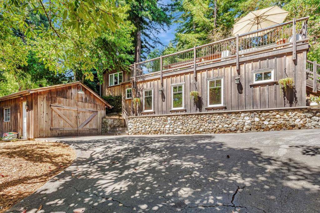 Redwood City, CA 94062,252 Blakewood WAY