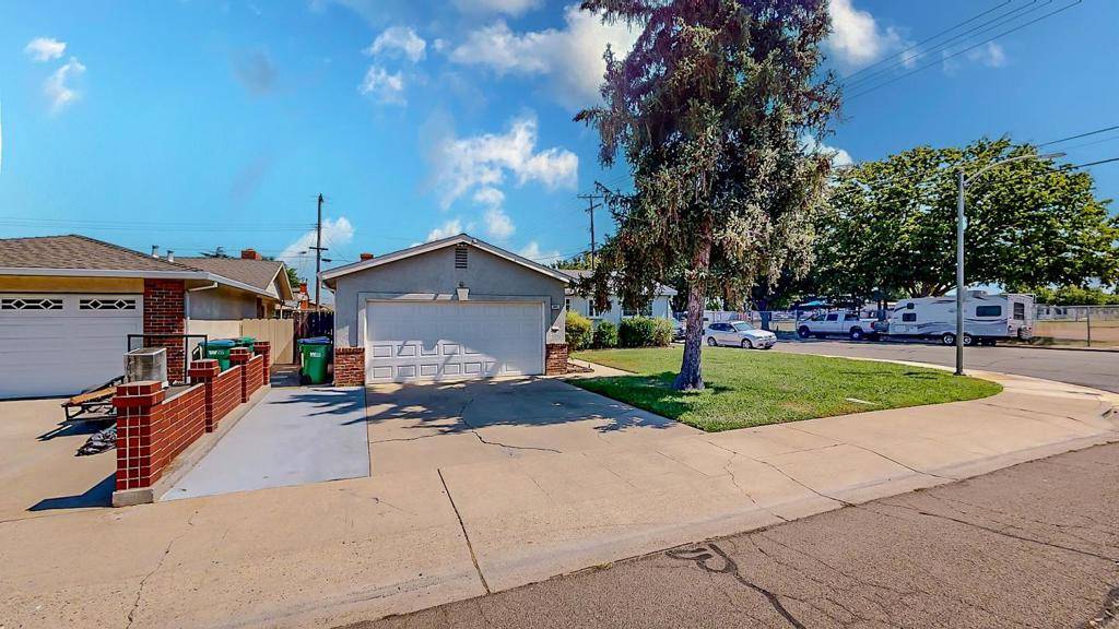 Lodi, CA 95242,2001 Jerry LN