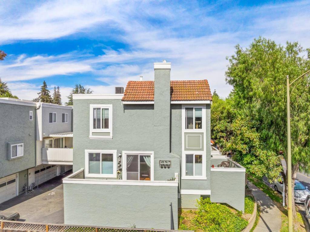 Campbell, CA 95008,170 Michael DR