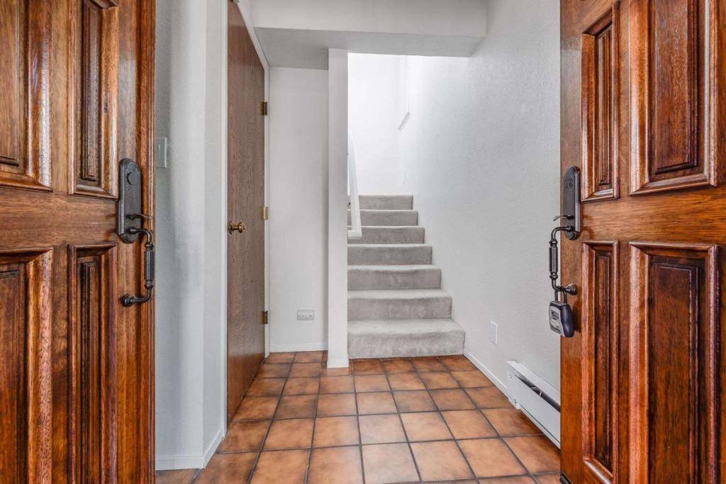 Redwood City, CA 94062,1122 Brewster AVE