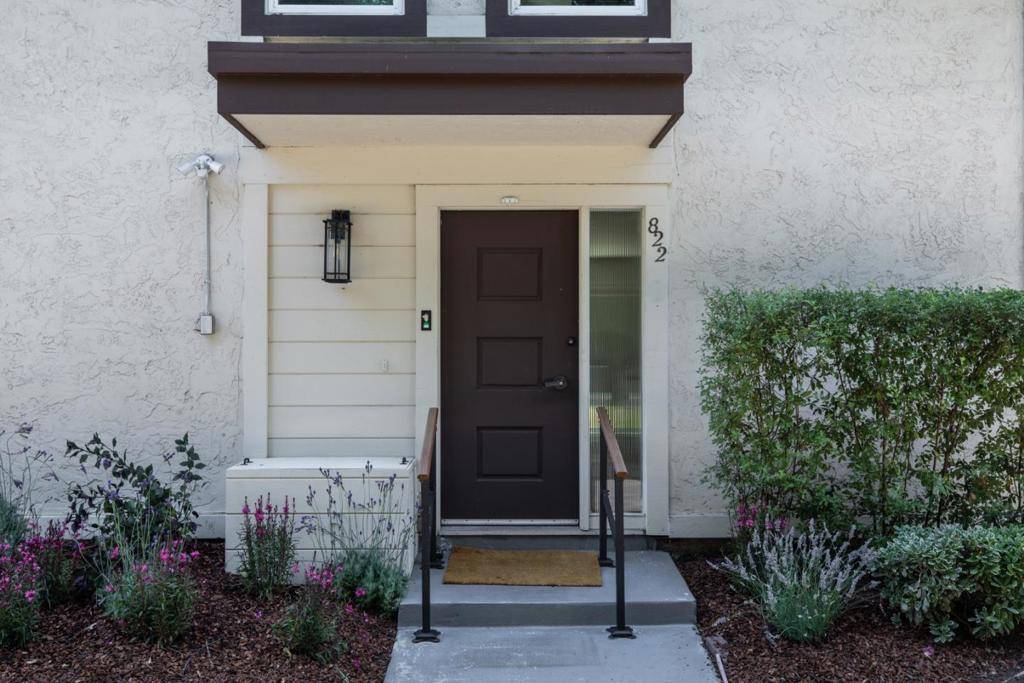 Los Altos, CA 94022,822 Jordan AVE