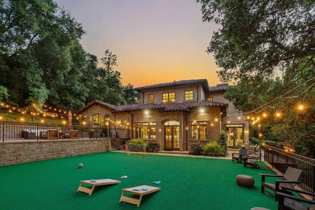 Los Altos Hills, CA 94022,11860 Francemont DR