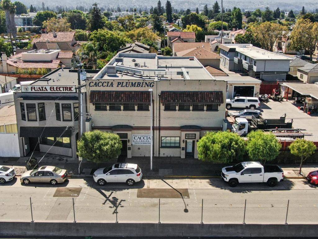 San Mateo, CA 94401,917 N Amphlett BLVD