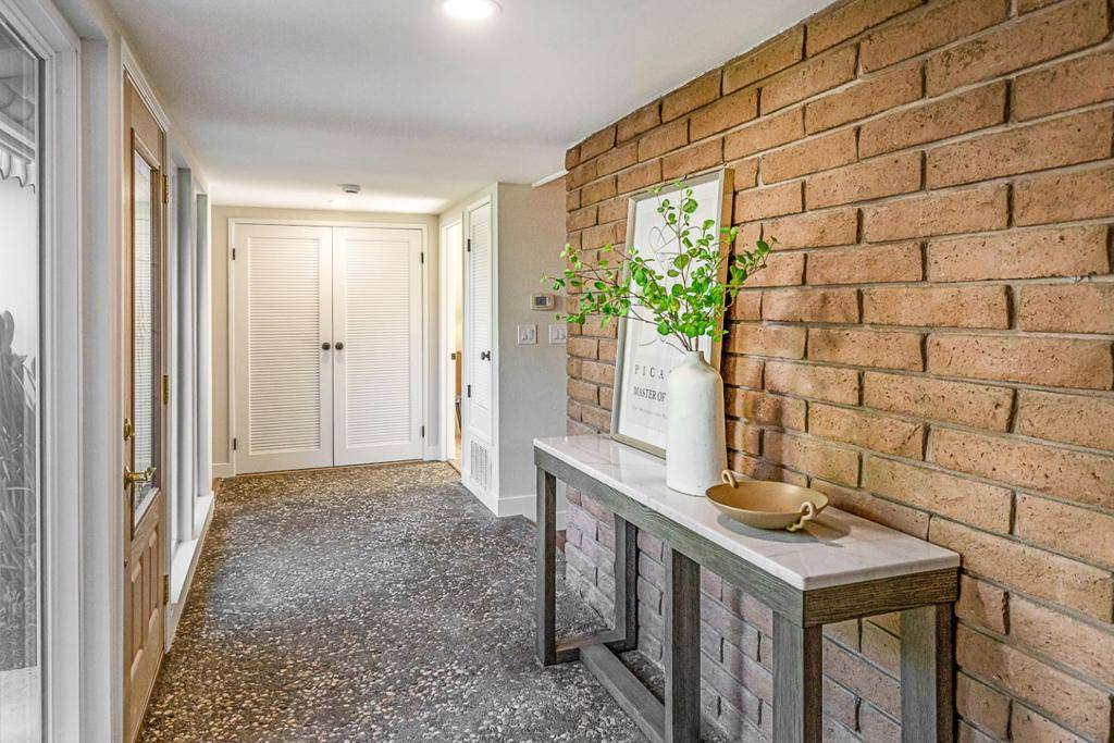 Sunnyvale, CA 94087,1016 Rubis DR