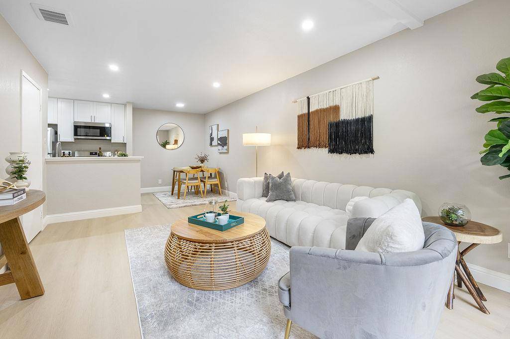Daly City, CA 94015,385 Mandarin DR #4