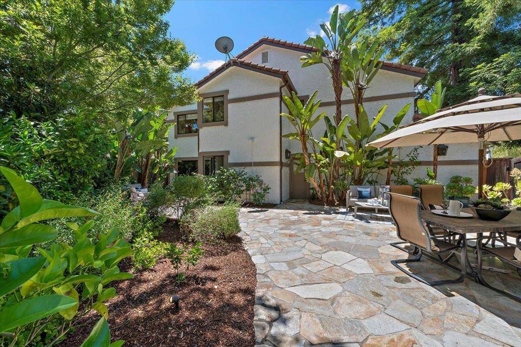 Los Gatos, CA 95032,116 Calle Nivel