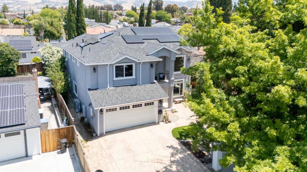 San Jose, CA 95121,2054 Cranworth CIR