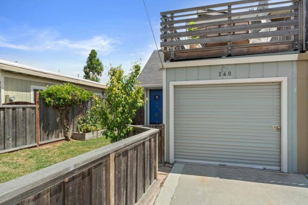 Santa Cruz, CA 95060,260 Walk CIR