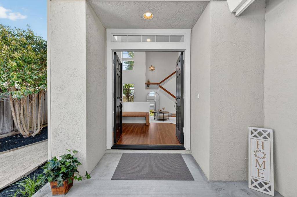 Salinas, CA 93908,17671 Riverbend RD